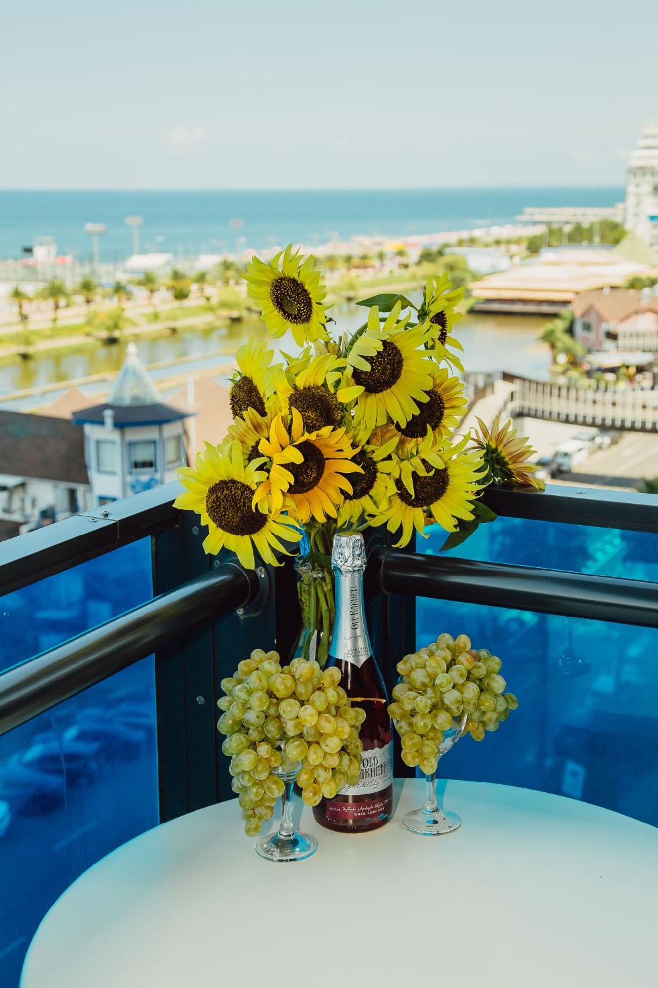 Orbi City Sea View Batumi Luaran gambar